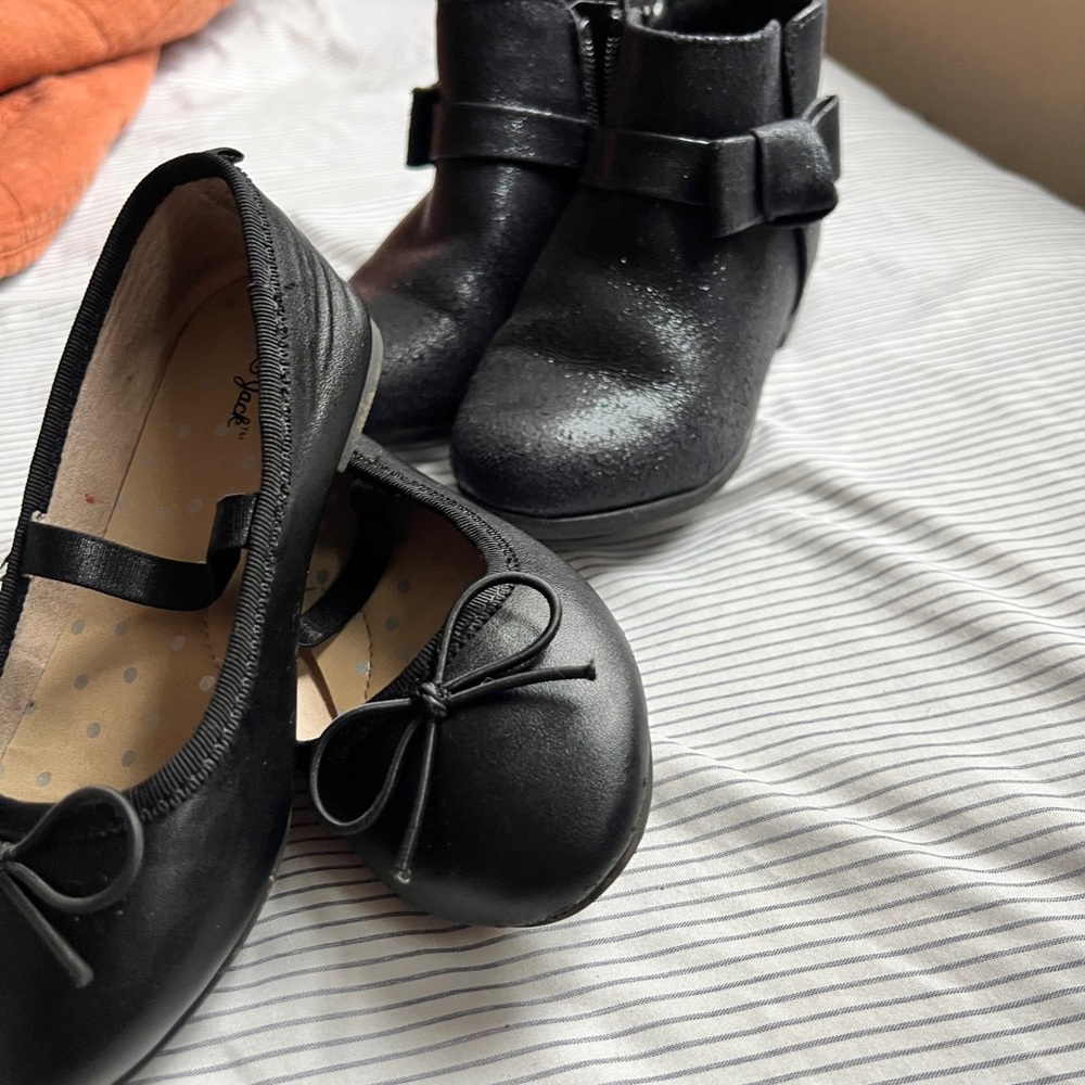 Cat & Jack Black Dress Shoes Versatile Design